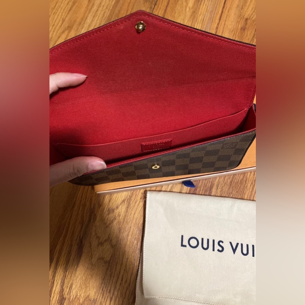 Louis Vuitton Felicie Pouchette - Picture 4 of 10